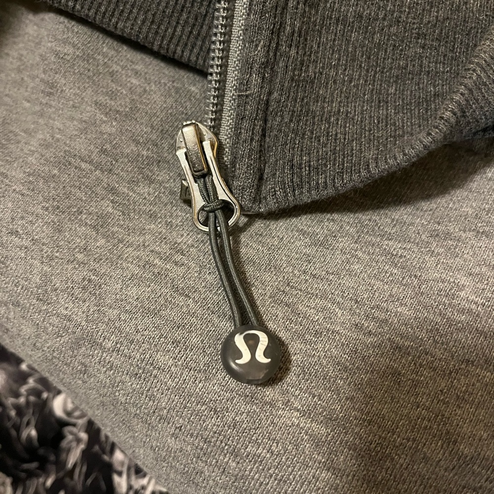 Lululemon jacket - Picture 6 of 7